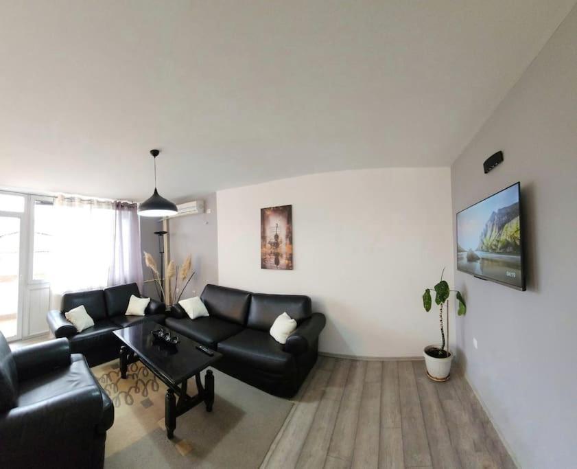 City Center Apt Wfree P Skopje Eksteriør billede