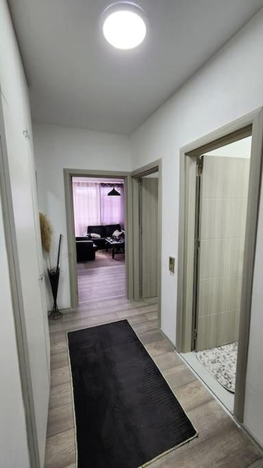 City Center Apt Wfree P Skopje Eksteriør billede