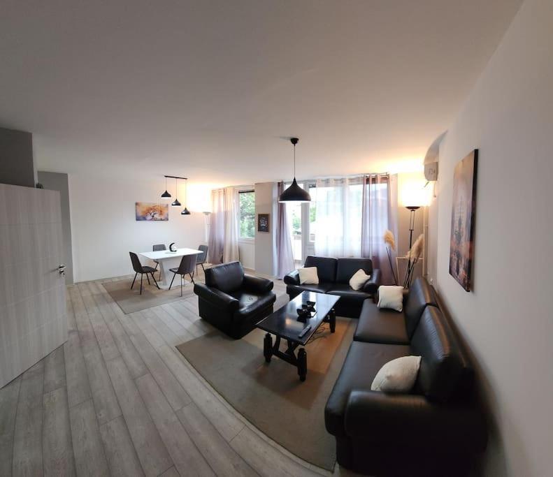 City Center Apt Wfree P Skopje Eksteriør billede